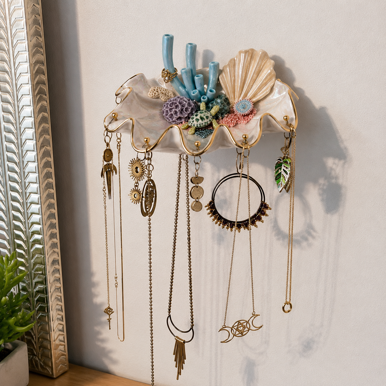 Shell jewellery Holder
